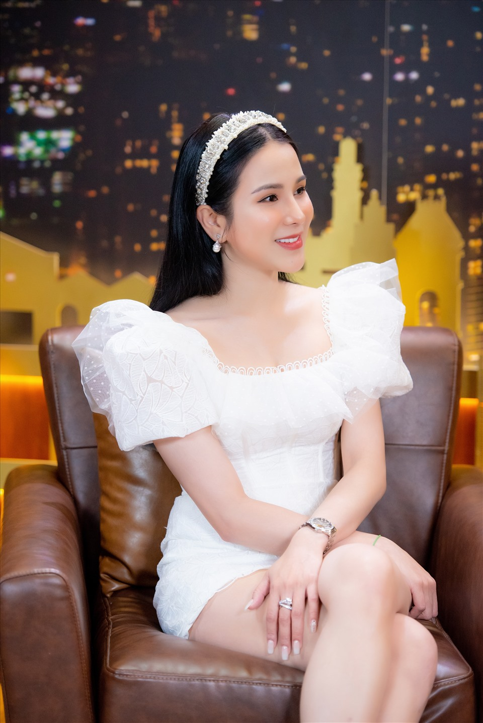 Diệp Lâm Anh tái xuất, tham dự phiên tòa phúc thẩm, tình hình căng thẳng hơn bao giờ hết - Hình 6