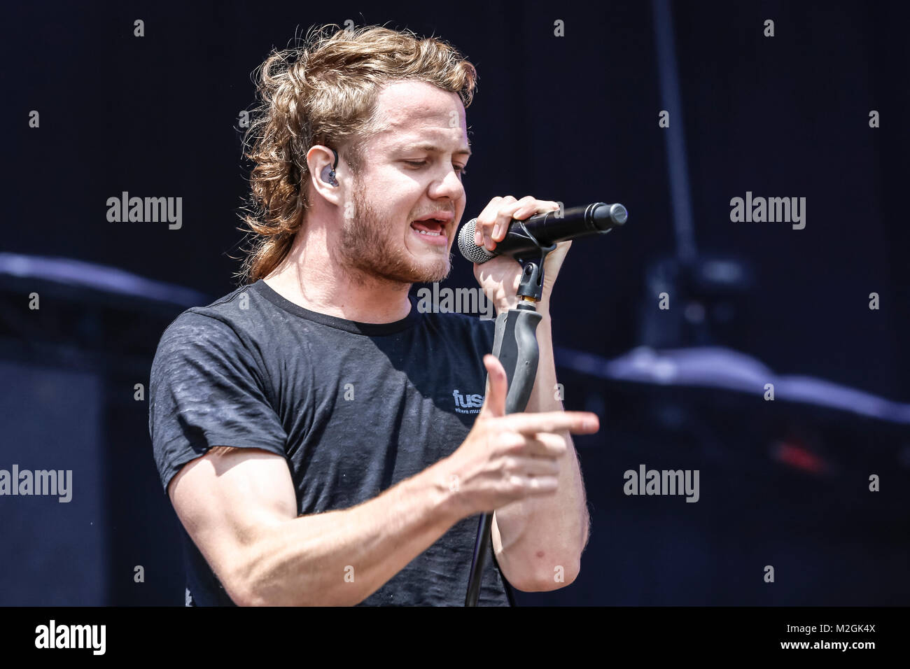 Dan Reynolds: Trưởng nhóm Imagine Dragons (Believer), từng ước mơ được làm việc cho FBI - Hình 2