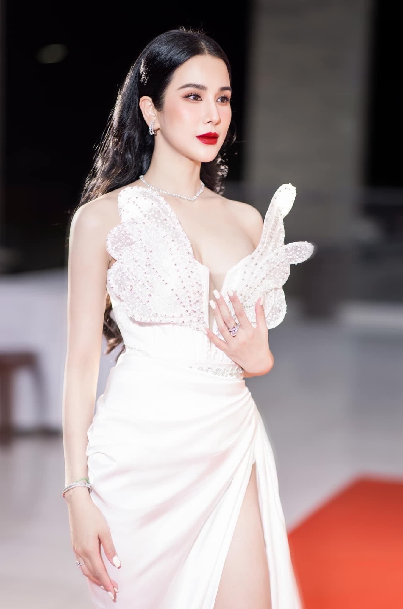 Diệp Lâm Anh lộ thu nhập khủng từ việc livestream, cát-xê cao choáng váng, hơn gấp 10 lần đi show - Hình 7