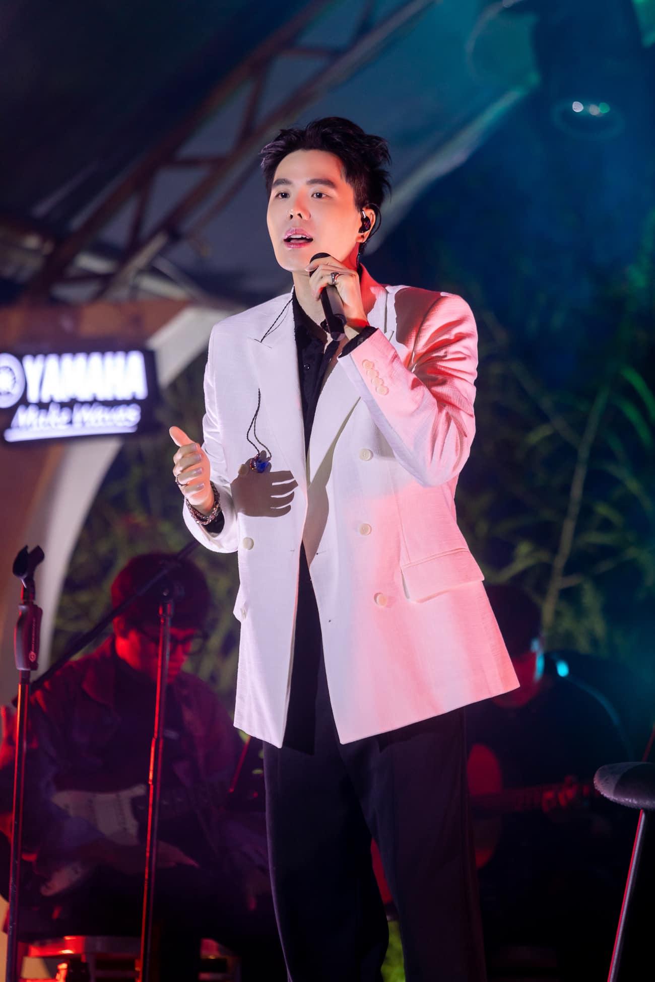 Trịnh Thăng Bình nói rõ lý do hát như thụt lưỡi, tiết lộ bị liệt cơ mặt, trầm cảm, cảnh báo đột quỵ - Hình 9