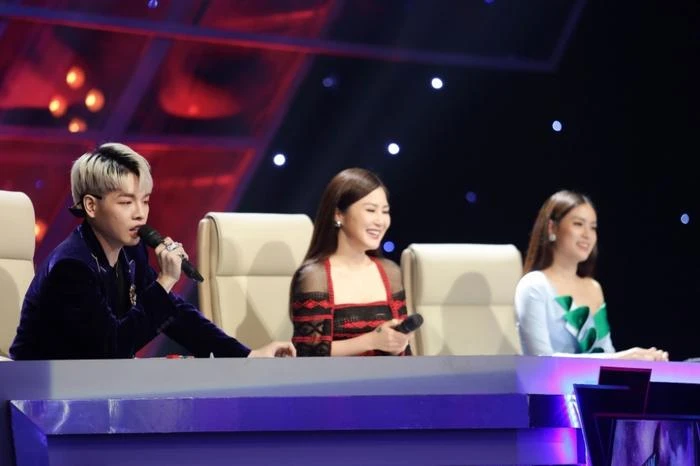 Hoàng Thùy Linh bị bạn thân đá xéo giữa ồn ào thích dạy đời, 1 sao nam lại công khai theo phe - Hình 2