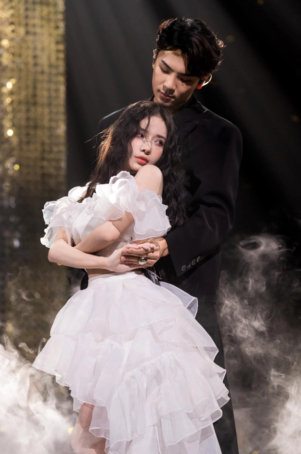 LyLy bất ngờ được Sunny Lukas đưa vào hội chỉ follow mình em, fan phát hiện đã bỏ theo dõi Anh Tú - Hình 3
