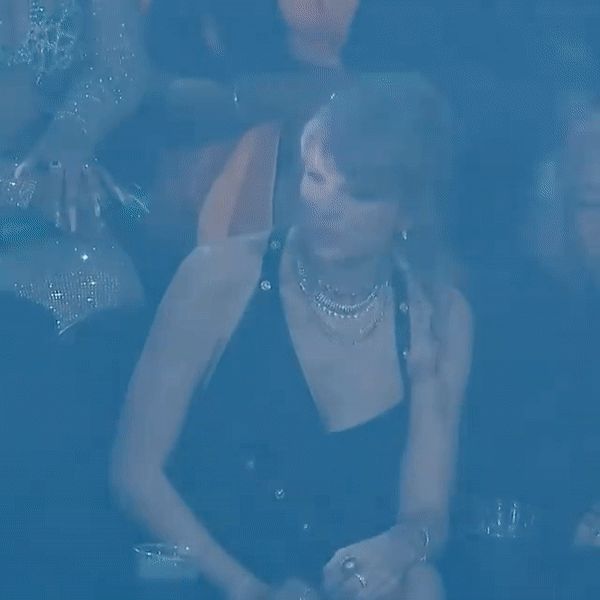 VMAs 2023 Queen calls out Taylor Swift's name: Slashing on the pink carpet, snatching 9 trophies is not as good as the moment she dropped a 400 million ring - Photo 13