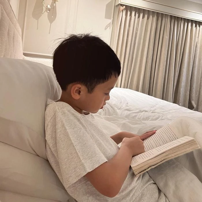 Cậu cả nhà Tăng Thanh Hà nhỏ tuổi đã khiến dân tình nhốn nháo vì hành động chuẩn soái ca - Hình 4