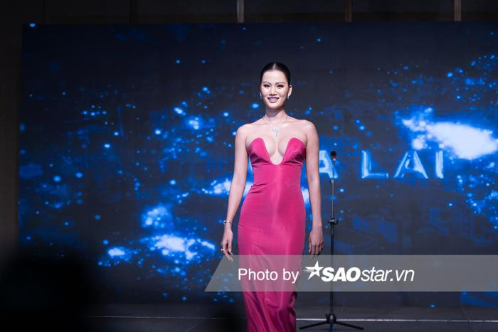 Thùy Tiên - Tiểu Vy đọ kiếm gay gắt, Miss Universe Vietnam 2023 gặp biến căng trước thềm chung kết - Hình 4