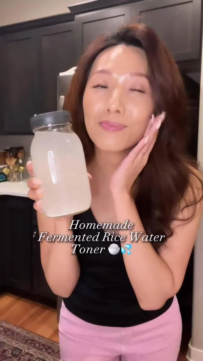 Blogger U50 tiết lộ loại nước rẻ tiền làm mờ nếp nhăn - Hình 2