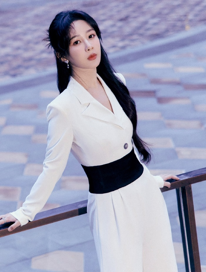 Dương Tử gặp thời làm được điều mà Triệu Lệ Dĩnh - Địch Lệ Nhiệt Ba chỉ mơ mới có được - Hình 7