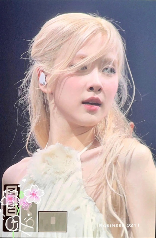 Rosé khoe nhan sắc tiên tử nức lòng fan hâm mộ, từ cam thường đến ảnh quảng cáo chỉ 1 từ ĐỈNH - Hình 3