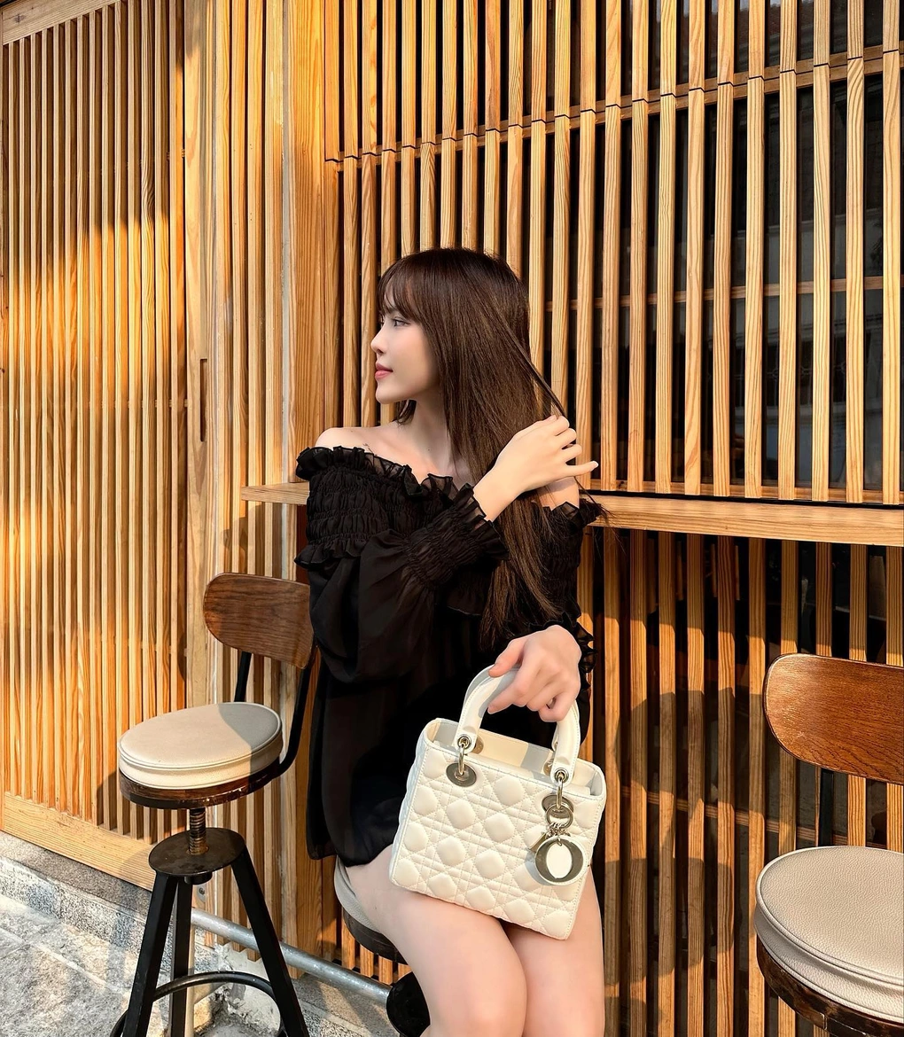 Thiều Bảo Trâm hé lộ dự định có 2 gái 1 trai cùng tình mới vào năm nay hậu tan vỡ với sếp Tùng? - Hình 4