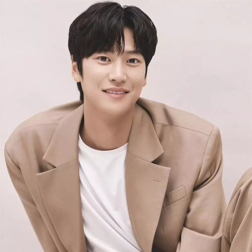 Na In Woo: Suýt làm idol Kpop, thoát kiếp vô danh vì giải cứu bộ phim có nam chính dính bê bối lớn - Hình 10