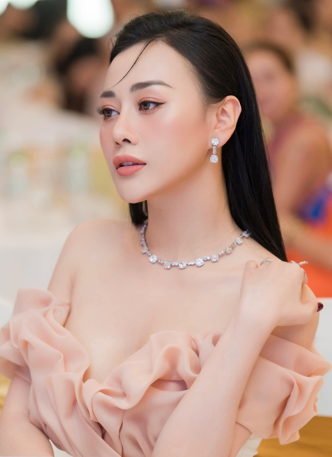 Phương Oanh bị mỉa mai làm trò hề trên mạng, đáp trả cao tay khiến dân tình không khỏi trầm trồ - Hình 3