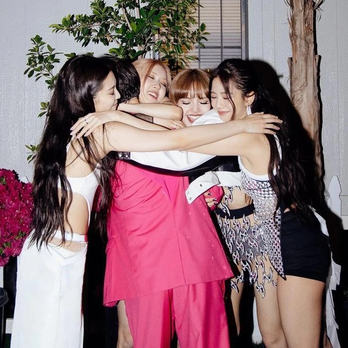 Tương lai BLACKPINK ra sao nếu Jennie, Jisoo lập công ty riêng, YG phản hồi nhanh chóng mặt - Hình 5
