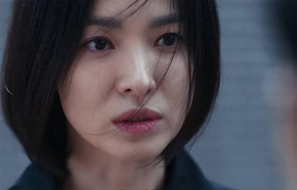 Song Joong Ki ngày càng tệ, chỉ biết trông cậy con trai để đấu với Song Hye Kyo, vợ cũ phản đòn gắt - Hình 8