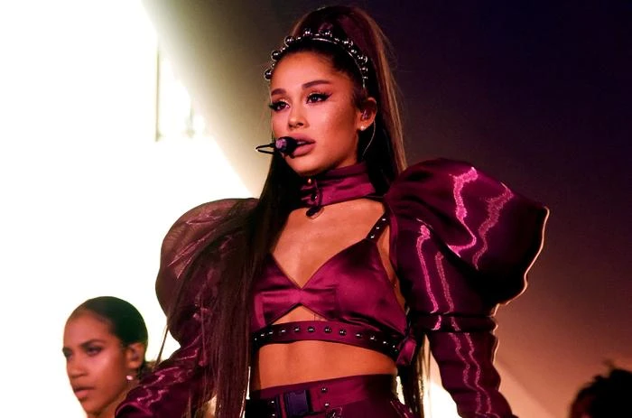 Ariana Grande hậu ồn ào tiểu tam nay bị bóc mẽ tự ý hủy show vì ế vé, netizen: Hết thời rồi - Hình 1