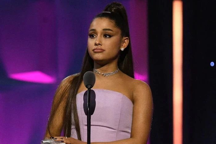 Ariana Grande hậu ồn ào tiểu tam nay bị bóc mẽ tự ý hủy show vì ế vé, netizen: Hết thời rồi - Hình 2