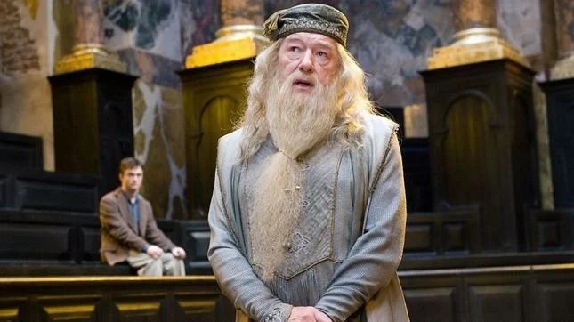 Michael Gambon: Thầy Dumbledore của Harry Potter qua đời ở tuổi 82, khán giả thế giới tiếc thương - Hình 2