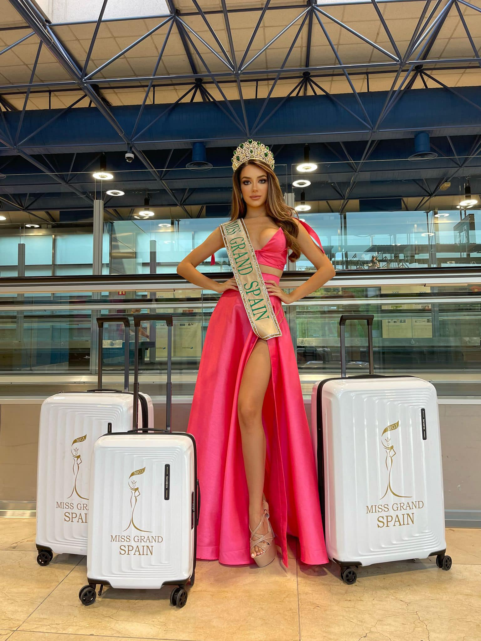 Miss Grand International: Hoàng Phương lội ngược dòng ngoạn mục, đại diện Brazil lăm le vượt mặt - Hình 5
