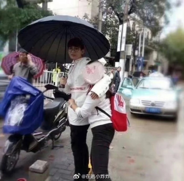 Thành Nghị bị nghi có con, có ảnh siêu âm làm bằng chứng, nối gót Trần Phi Vũ hẹn hò fan girl? - Hình 5