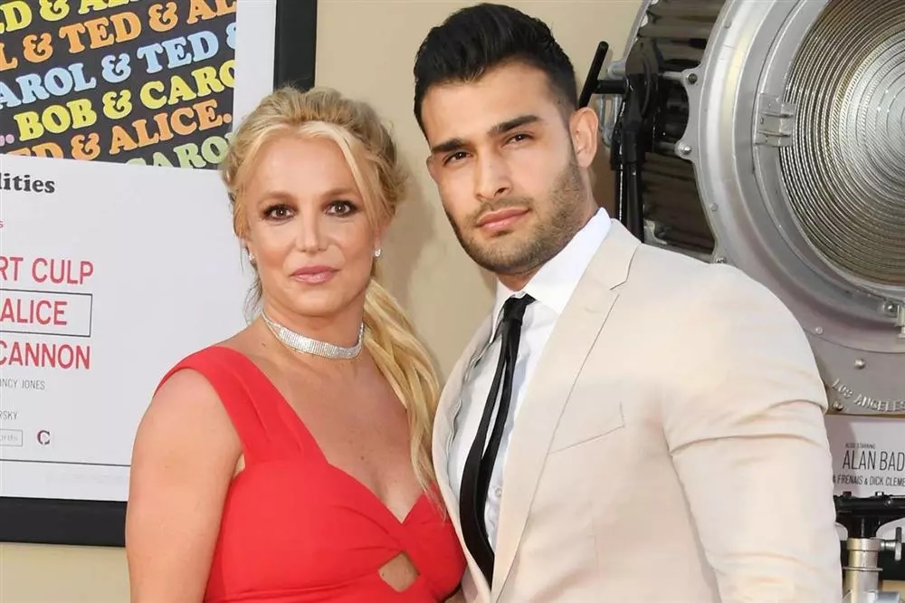 Chồng trẻ tuyệt tình với Britney Spears, thẳng tay làm điều này với vợ cũ khiến dân tình sốc ngang - Hình 4