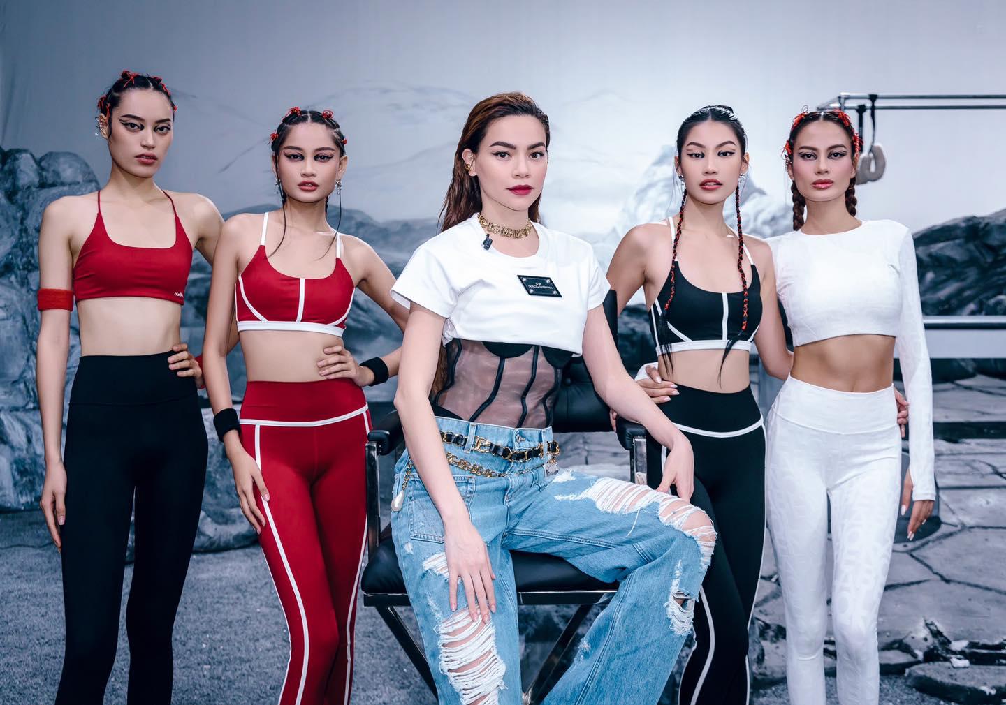Hà Hồ bị 2 thí sinh bóc trần màn khẩu chiến với Hương Giang, ai cũng hoá đá trước cảm xúc chị đại - Hình 7
