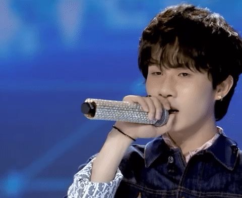 Jack bất ngờ xuất hiện trên sóng Vietnam Idol, bộc bạch sau thời gian vắng bóng: Mình là người tích cực, luôn hướng về phía trước - Hình 2