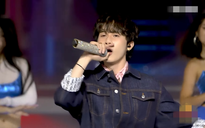 Rộ tin Mỹ Tâm bỏ đi khi Jack biểu diễn ở VietNam Idol, đàn em ăn gạch vì lỡ khuyên thí sinh điều này - Hình 1