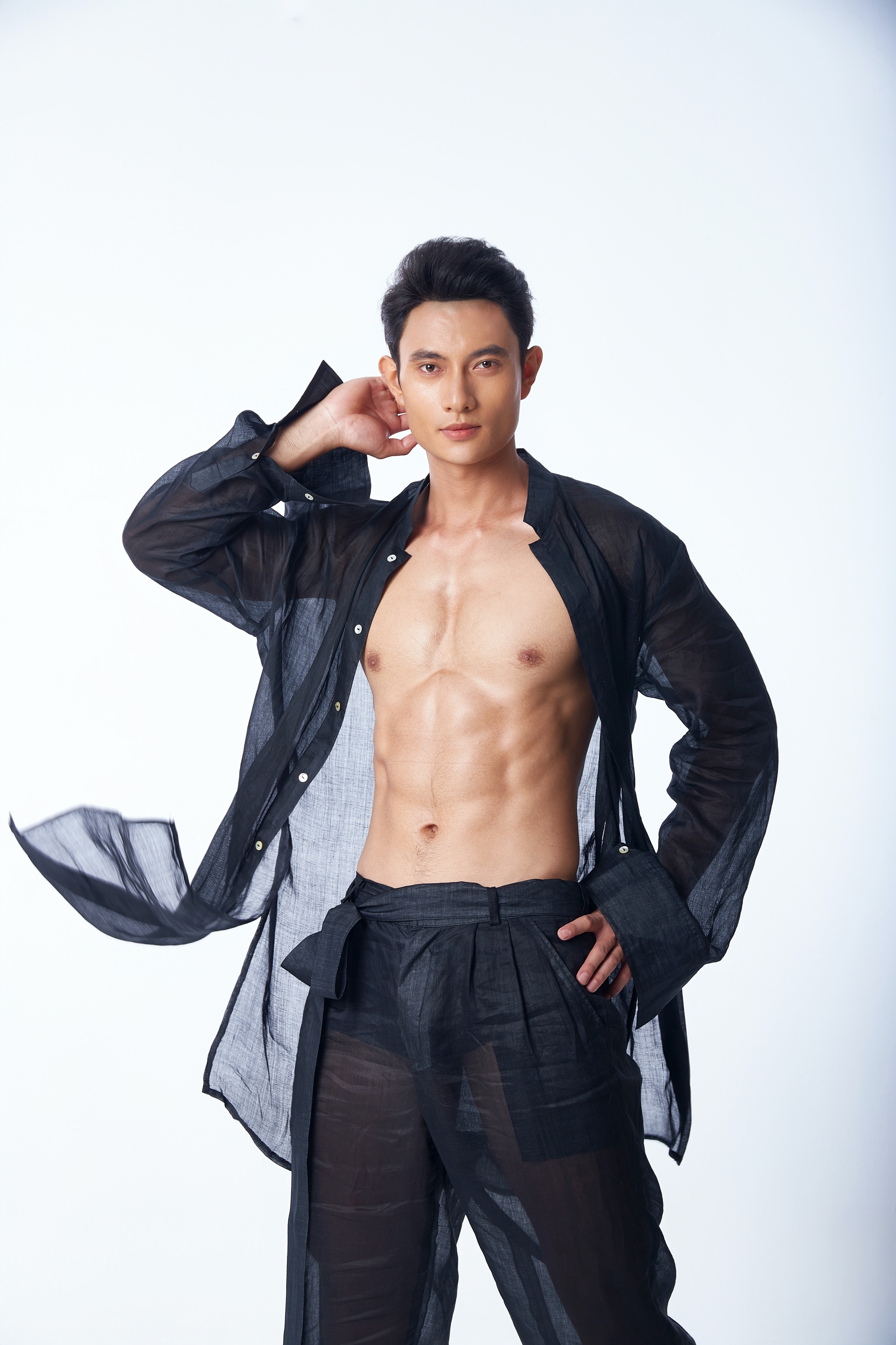 Phạm Minh Quyền: HLV boxing có tỉ lệ cơ thể vàng đại diện Việt Nam tham dự Nam vương quốc tế 2023 - Hình 3