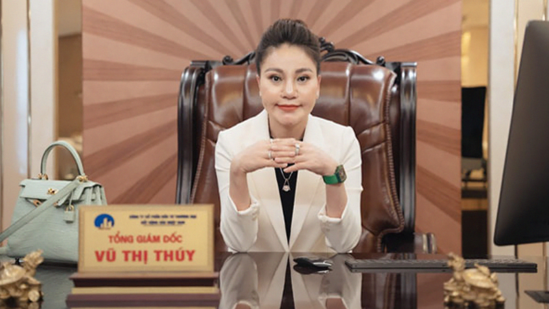 Ca sĩ Khánh Phương lên tiếng việc vợ đại gia bị bắt: Đừng lôi tôi vào, ai làm sai thì phải gánh chịu - Hình 1