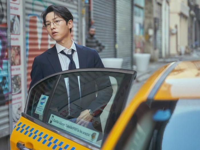 Song Joong Ki bất ngờ chạm mặt Song Hye Kyo hậu đổ vỡ, động thái của nữ chính The Glory gây chú ý - Hình 2