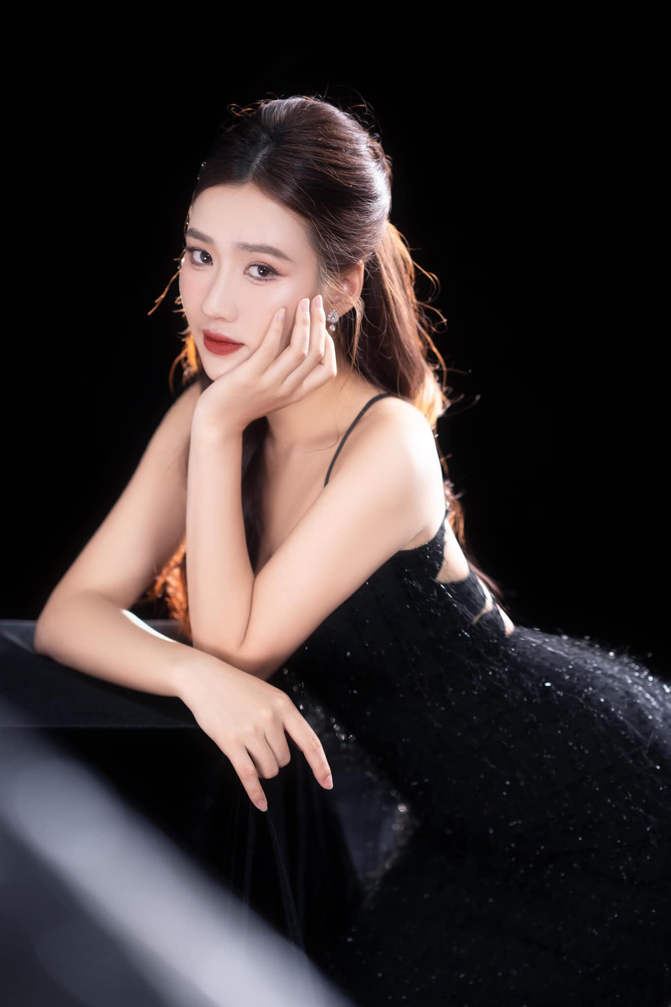 Phương Anh Làng trong phố nhớ nhất cảnh đánh ghen và say xỉn - Hình 8