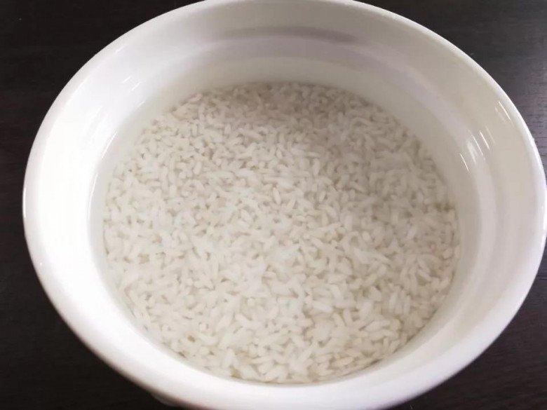 Sườn không xào chua ngọt nữa, đem hấp với thứ này được món 2 trong 1 ăn vừa ngon lại no căng không cần cơm - Hình 1