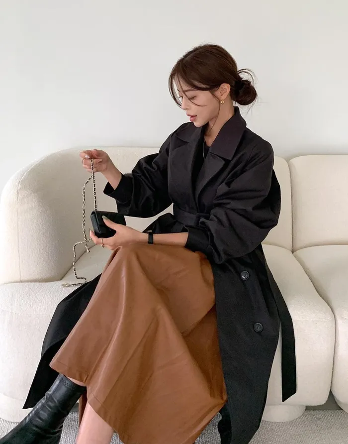 5 mẫu áo khoác dáng dài nên sắm để mặc đẹp hơn trong dịp Tết 2024 - Hình 2