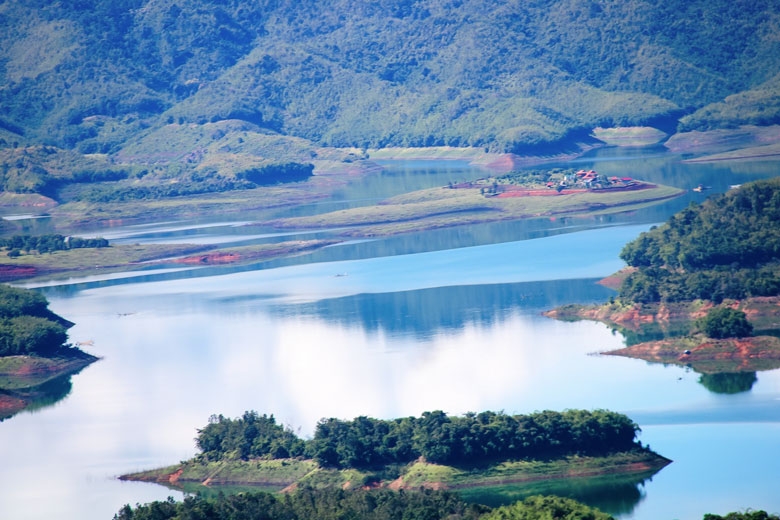 Chạm gặp Tà Đùng - Hình 1