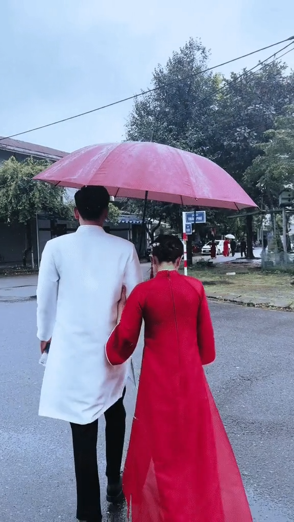 Vợ hụt Quang Hải vội làm đám cưới, chú rể ghi điểm, hơn hẳn tình cũ ở 1 điều - Hình 2