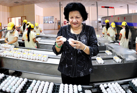 Bà Ba Huân: Nữ hoàng hột vịt chưa học hết lớp 5, không giải trí mà đi từ thiện - Hình 4
