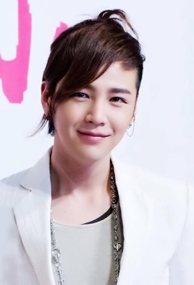 Jang Geun Suk: Hoàng tử châu Á nổi lên nhờ đóng phim với Park Shin Hye - Hình 2
