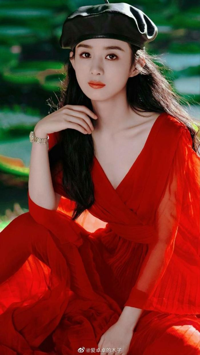 Triệu Lệ Dĩnh khoe ảnh con trai, để lộ bụng bầu lần 2 với Phùng Thiệu Phong? - Hình 4