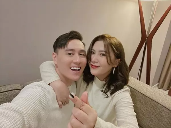 Loan Hoàng: Hot mom từng ở nhà 15m2, nay xế hộp, nhà tiền tỷ trải dài gây choáng - Hình 6