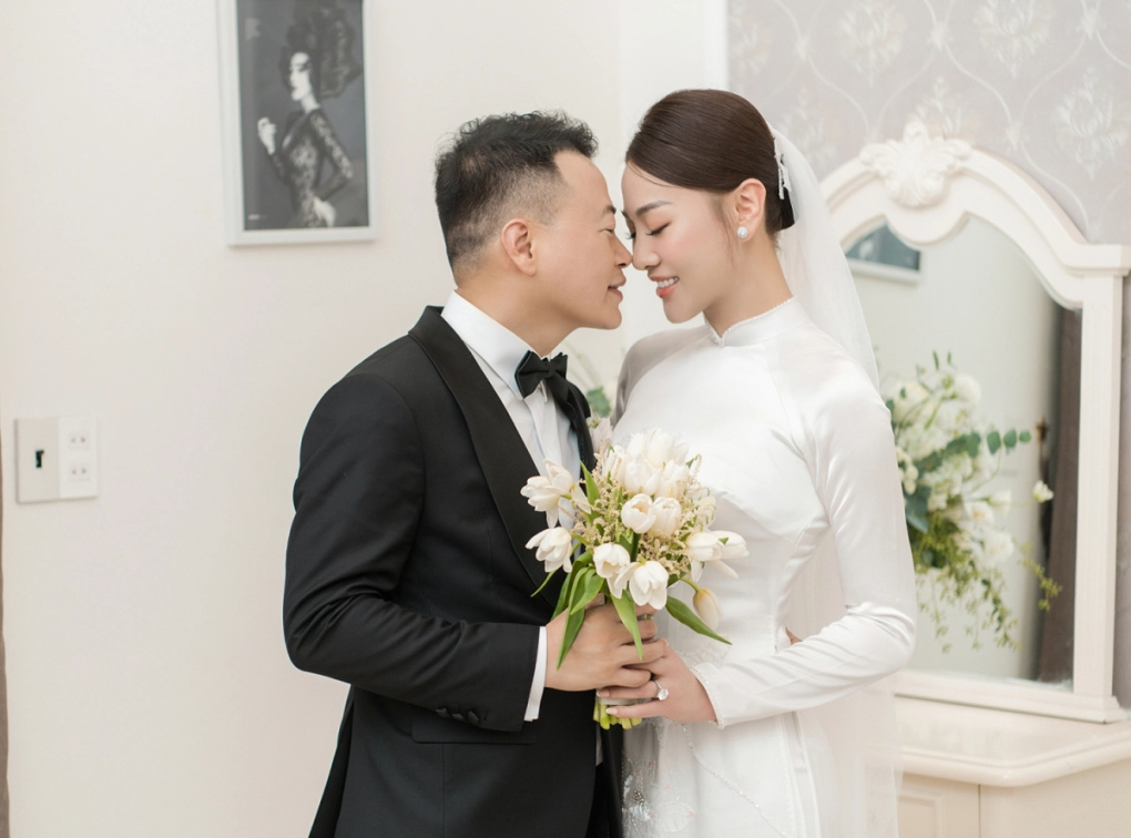 Shark Bình gây ngỡ ngàng với visual thanh niên 18, Hồng Đăng lập tức nói 1 câu - Hình 4