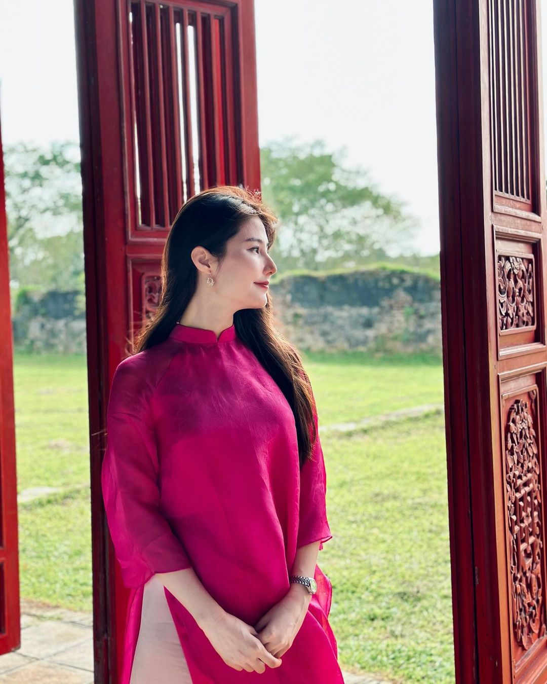 Diễm My 9x hoá nàng thơ xứ Huế sau đám cưới, được Phương Anh Đào khen nức nở - Hình 2