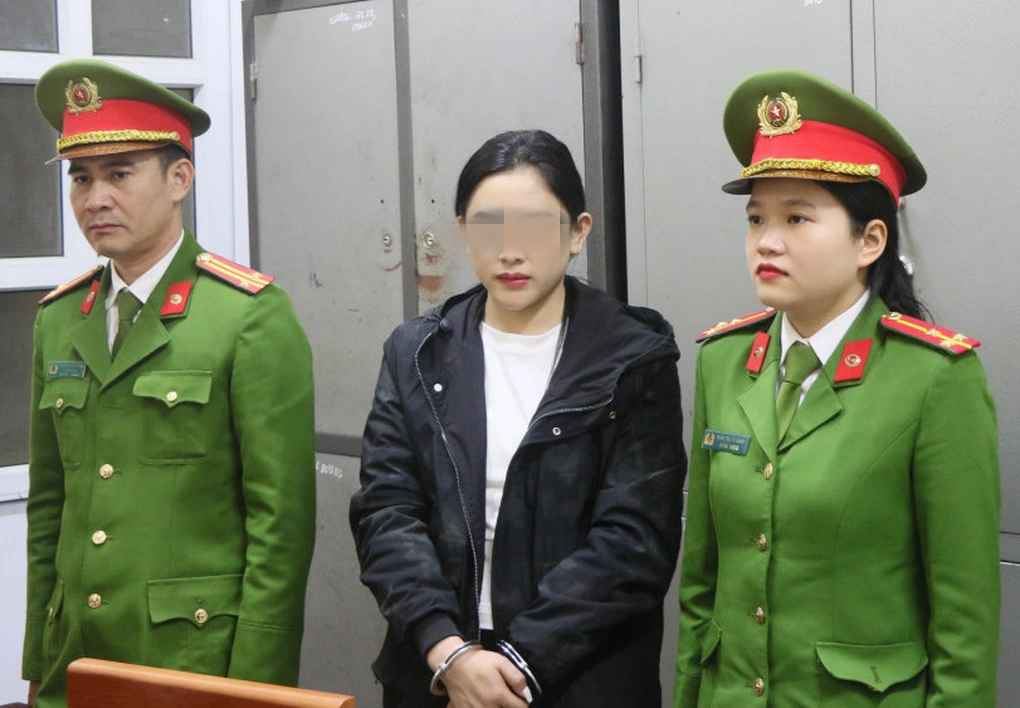 Cô gái trẻ lái ô tô tông 1 người ra đi sau tiệc rượu bị khởi tố, bắt tạm giam - Hình 3