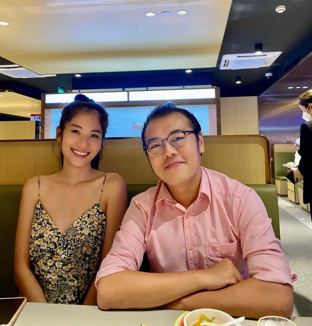 Nam Em thất thần trước linh cữu Huỳnh Vũ Thạch, Hoàng Oanh xót xa tiết lộ 1 điều - Hình 3