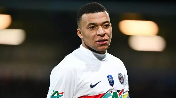 Kylian Mbappe ngập ngừng về việc rời PSG, đã nhắm trúng Real Madrid? - Hình 2