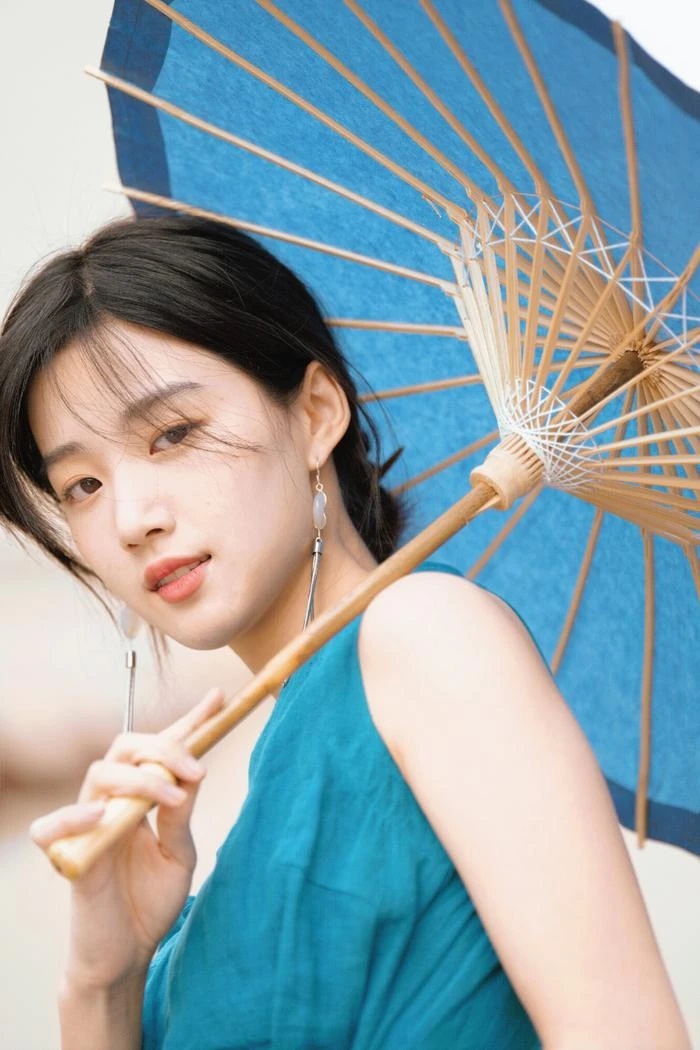Bạch Lộc bị gà cưng mới của Vu Chính đè bẹp, nhan sắc cực ngọt, gây thương nhớ - Hình 5