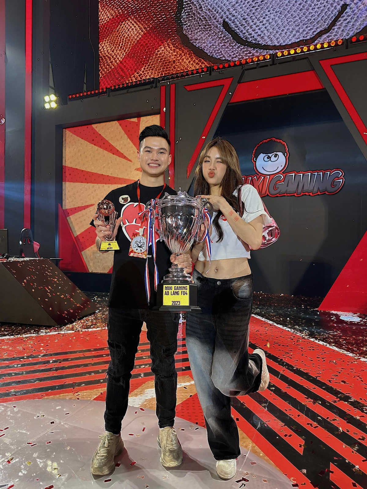 Rambo: streamer gà cưng của Độ Mixi, sự nghiệp thành công, hôn nhân viên mãn - Hình 4