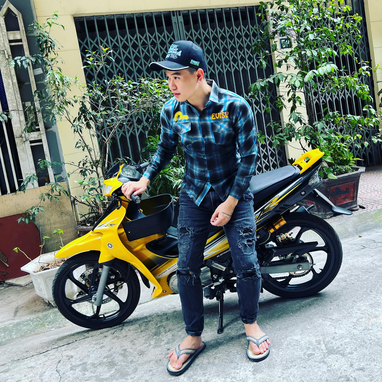 Rambo: streamer gà cưng của Độ Mixi, sự nghiệp thành công, hôn nhân viên mãn - Hình 6