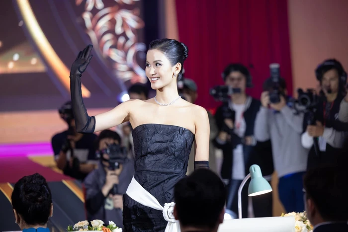 Top 3 Miss Universe VN sau 4 tháng: Hoa hậu cất kho, Á hậu nhận show mệt nghỉ - Hình 3