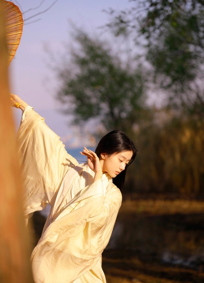 Bao Thượng Ân: Mỹ nhân gây sốt vì đẹp như tranh nhưng bạn diễn không ai dám hôn - Hình 6
