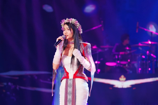 HHen Niê bị MLee ngó lơ, phải hát bài vocal khủng, nói gì khi bị chê kém nổi? - Hình 4