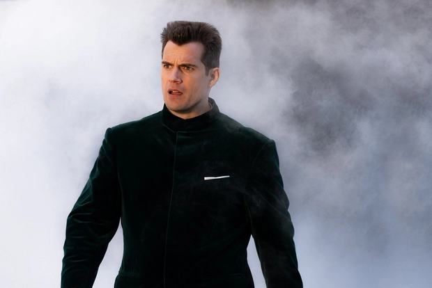 Henry Cavill: Superman đẹp trai nhất lịch sử nhưng cũng đen đủi nhất Hollywood - Hình 9